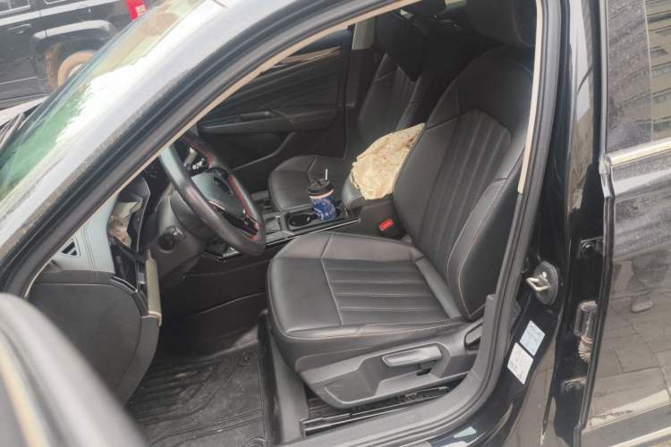 Used Volkswagen Passat 2020 Revised Version 280TSI Business Edition China VI Standard Left Front Seat