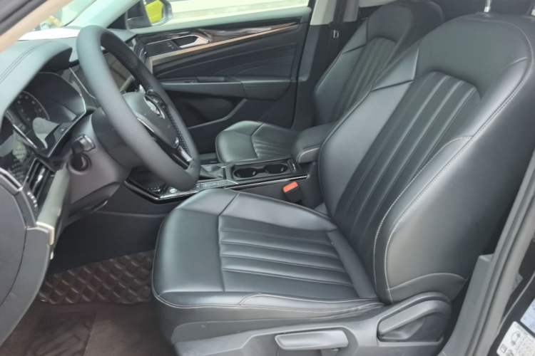 Used Volkswagen Passat 2020 280TSI Business Edition China VI Standard Left Front Seat