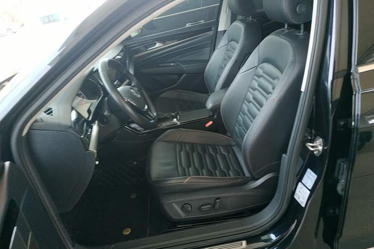 Used Volkswagen Passat 2020 280TSI Elite Edition China VI Standard Left Front Seat