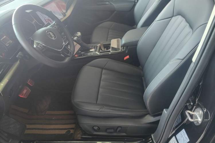 Used Volkswagen Passat 2020 Revised Version 280TSI Business Edition China VI Standard Left Front Seat