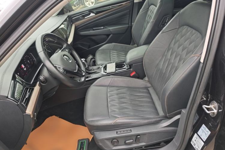Used Volkswagen Passat 2020 330TSI Luxury Edition China VI Left Front Seat