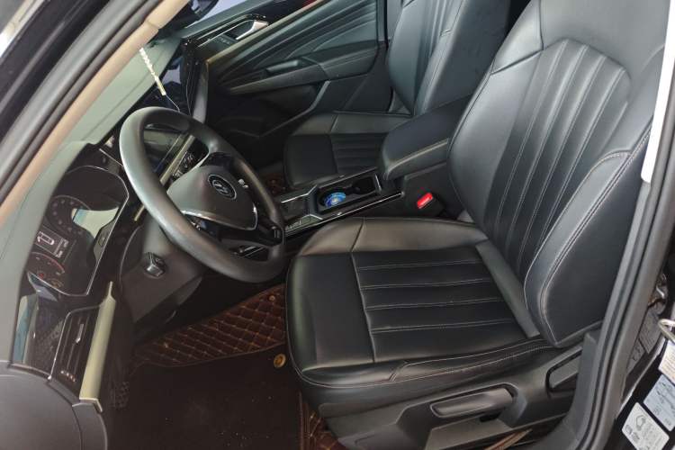 Used Volkswagen Passat 2020 Revised Version 280TSI Business Edition China VI Standard Left Front Seat