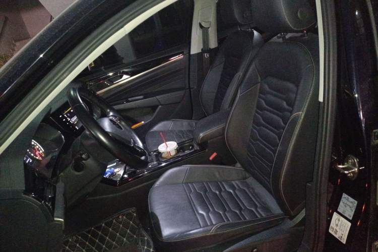 Used Volkswagen Passat 2020 Facelift 330TSI Elite Edition China VI Standard Left Front Seat