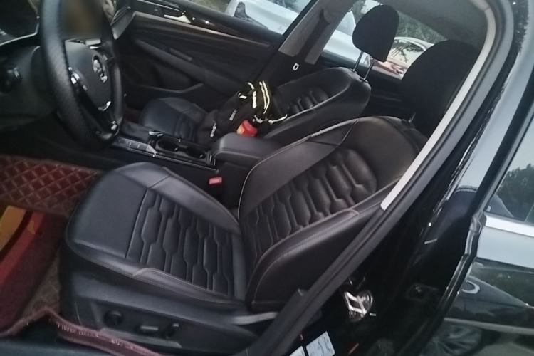 Used Volkswagen Passat 2020 Revised Version 280TSI Elite Edition China VI Standard Left Front Seat