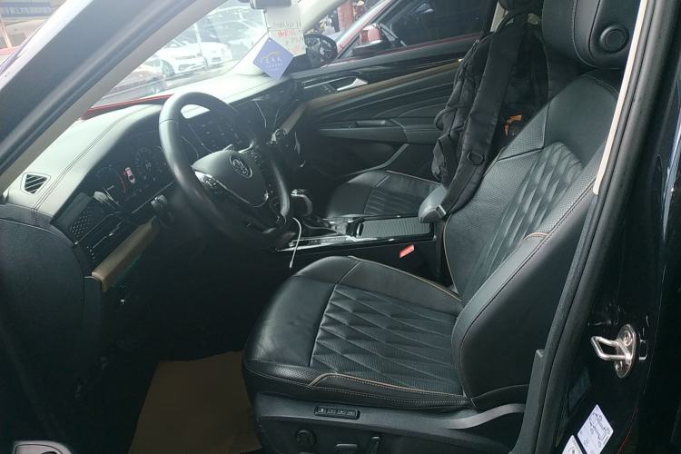 Used Volkswagen Passat 2020 330TSI Luxury Edition China VI Left Front Seat