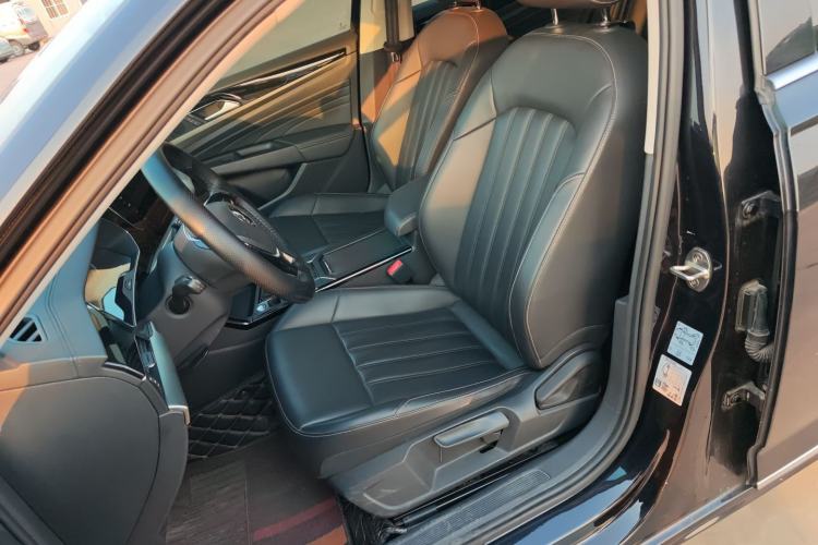 Used Volkswagen Passat 2020 Revised Version 280TSI Business Edition China VI Standard Left Front Seat