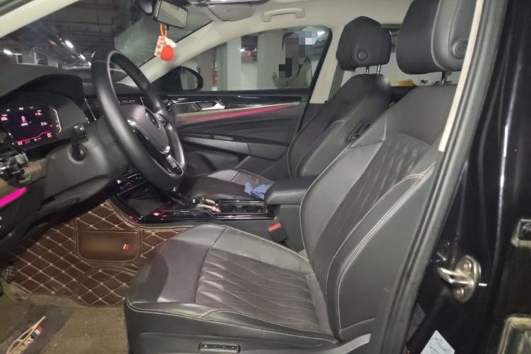 Used Volkswagen Passat 2020 Revised Version 330TSI Luxury Edition China VI Standard Left Front Seat