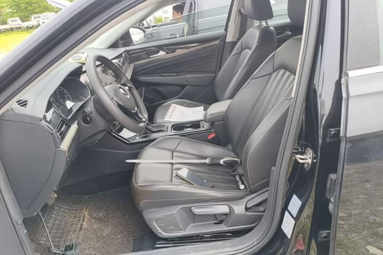 Used Volkswagen Passat 2020 Revised Version 280TSI Business Edition China VI Standard Left Front Seat
