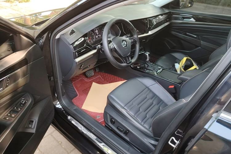 Used Volkswagen Passat 2020 330TSI Elite Edition China VI Left Front Seat
