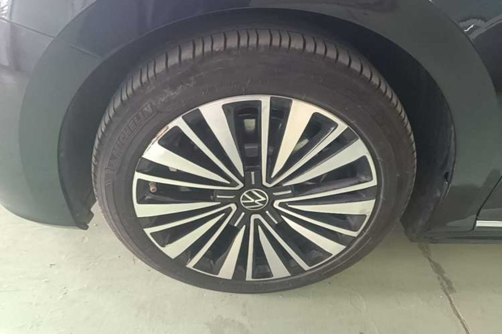 Used Volkswagen Passat 2020 Facelift 330TSI Prestige Edition China VI Standard Left Front Wheel Hub