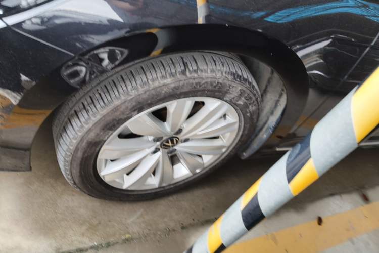 Used Volkswagen Passat 2020 330TSI Elite Edition China VI Left Front Wheel Hub