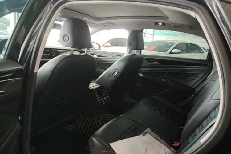 Used Volkswagen Passat 2020 330TSI Elite Edition China VI Left Rear Seat
