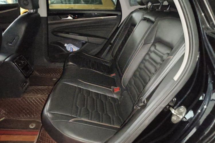 Used Volkswagen Passat 2020 330TSI Elite Edition China VI Left Rear Seat