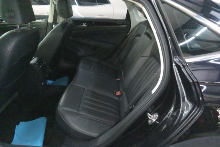 Used Volkswagen Passat 2020 Revised Version 280TSI Business Edition China VI Standard Left Rear Seat
