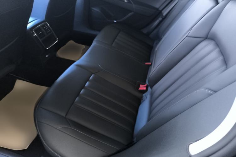 Used Volkswagen Passat 2020 280TSI Business Edition China VI Standard Left Rear Seat