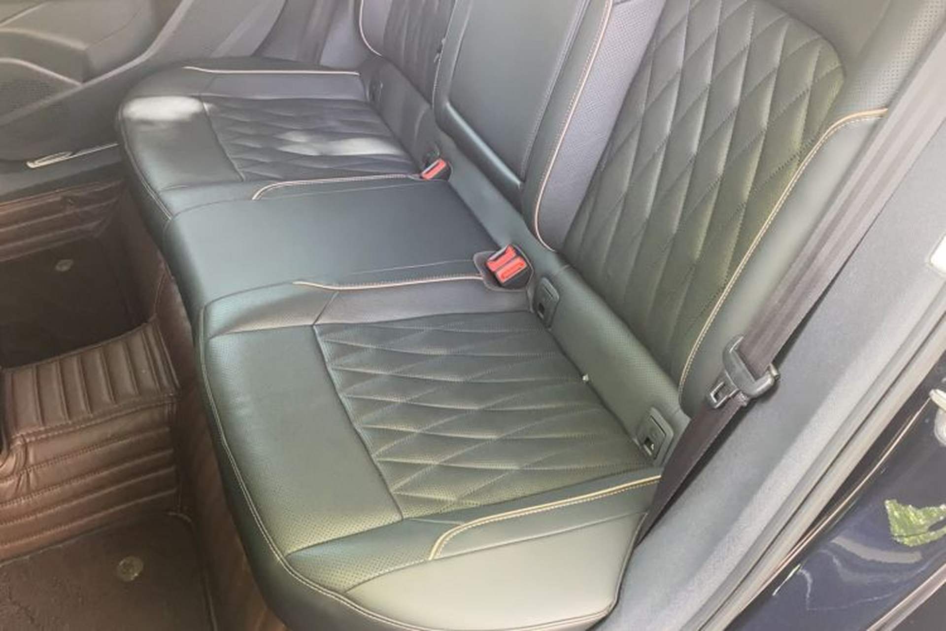 Used Volkswagen Passat 2020 Revised Version 330TSI Luxury Edition China VI Standard Left Rear Seat
