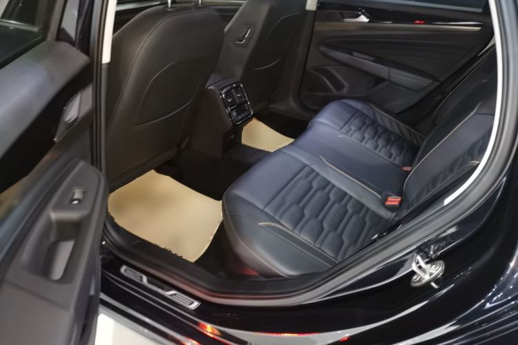 Used Volkswagen Passat 2020 330TSI Elite Edition China VI Left Rear Seat