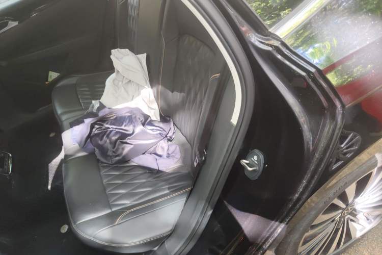 Used Volkswagen Passat 2020 330TSI Elite Edition China VI Left Rear Seat