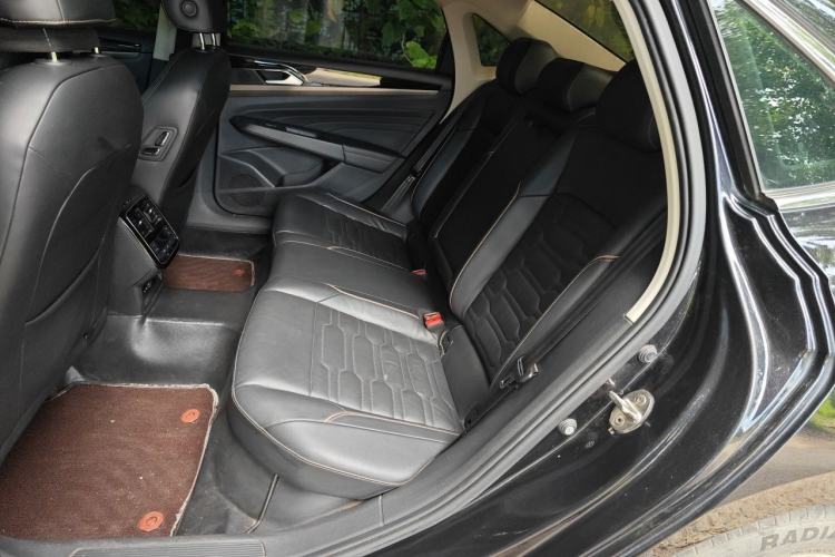 Used Volkswagen Passat 2020 330TSI Elite Edition China VI Left Rear Seat