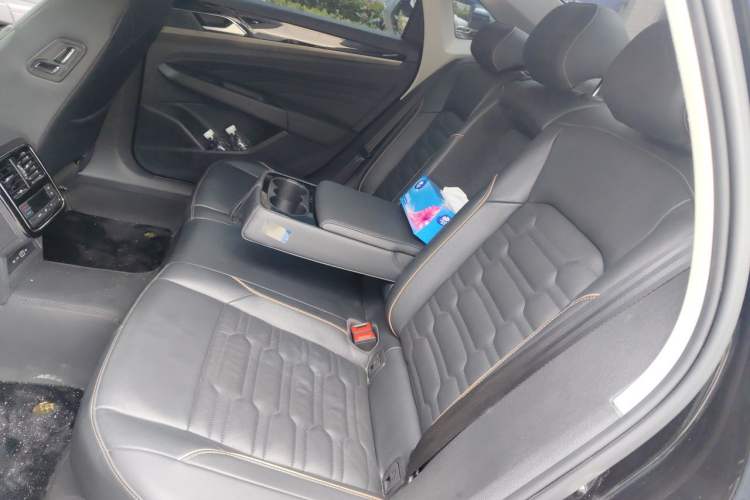 Used Volkswagen Passat 2020 330TSI Elite Edition China VI Left Rear Seat