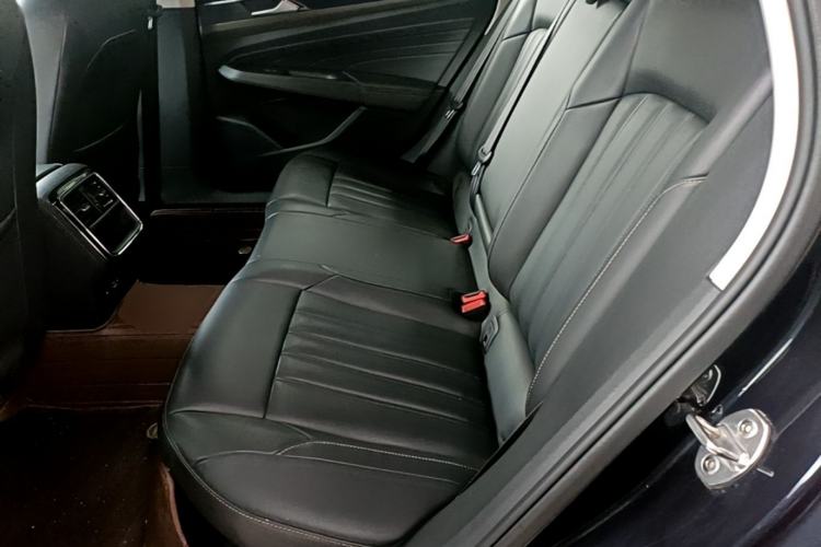 Used Volkswagen Passat 2020 Revised Version 280TSI Business Edition China VI Standard Left Rear Seat