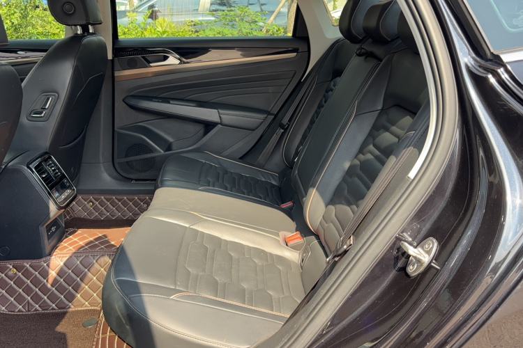 Used Volkswagen Passat 2020 Revised Version 280TSI Elite Edition China VI Standard Left Rear Seat