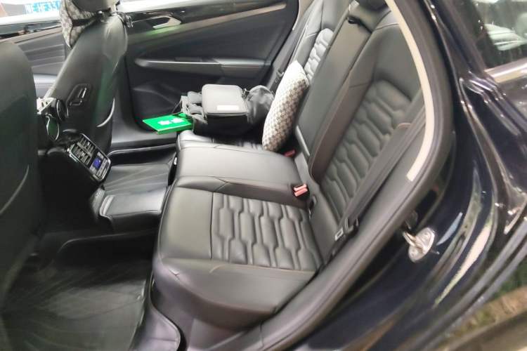 Used Volkswagen Passat 2020 330TSI Elite Edition China VI Left Rear Seat
