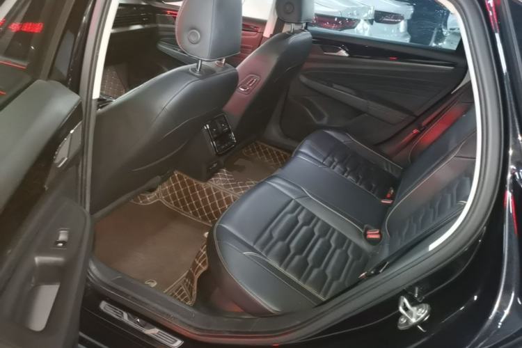 Used Volkswagen Passat 2020 Facelift 330TSI Elite Edition China VI Standard Left Rear Seat