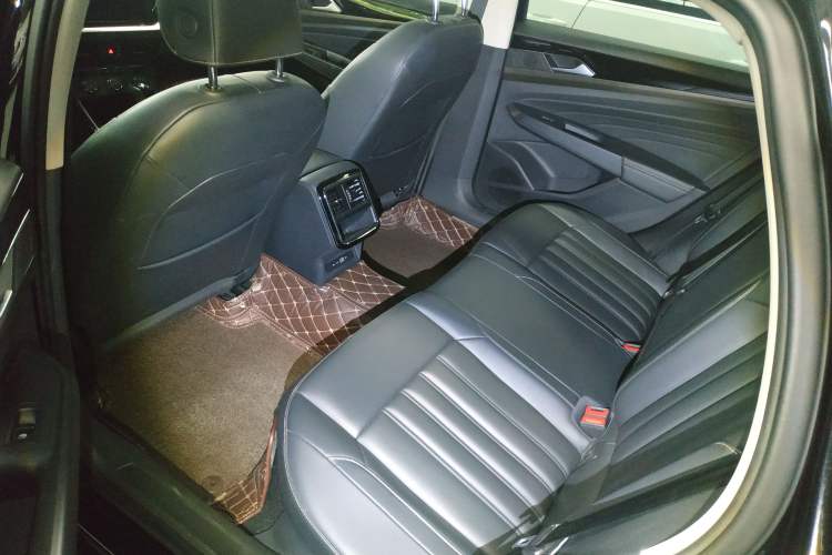 Used Volkswagen Passat 2020 280TSI Business Edition China VI Standard Left Rear Seat