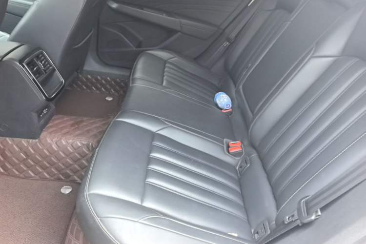 Used Volkswagen Passat 2020 280TSI Business Edition China VI Standard Left Rear Seat