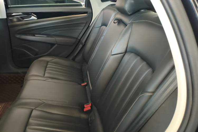 Used Volkswagen Passat 2020 Revised Version 280TSI Business Edition China VI Standard Left Rear Seat