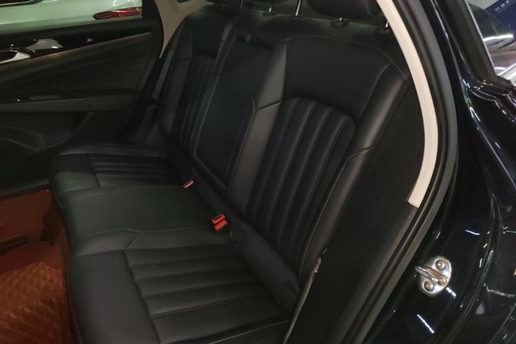 Used Volkswagen Passat 2020 Revised Version 280TSI Business Edition China VI Standard Left Rear Seat