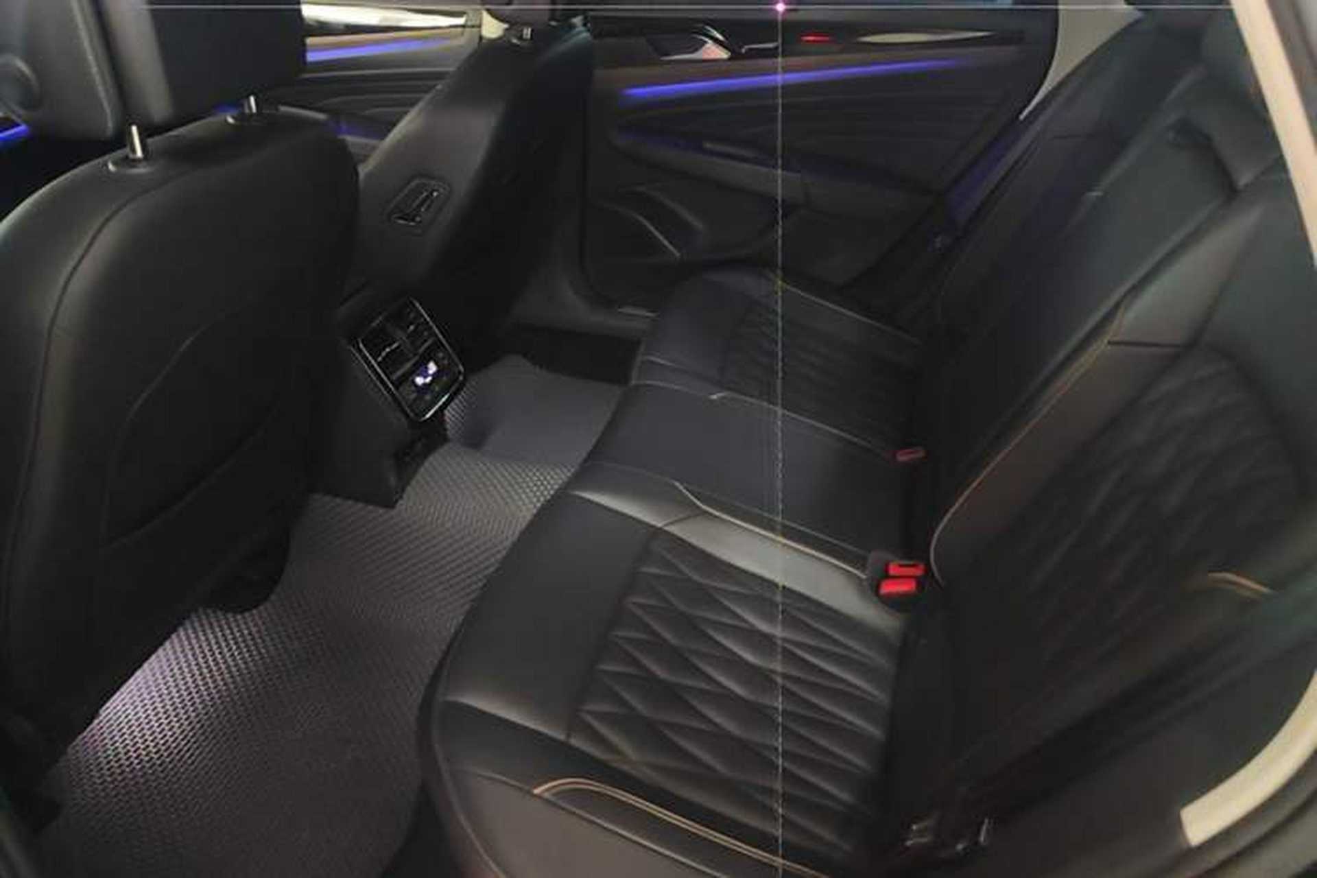 Used Volkswagen Passat 2020 330TSI Luxury Edition China VI Left Rear Seat