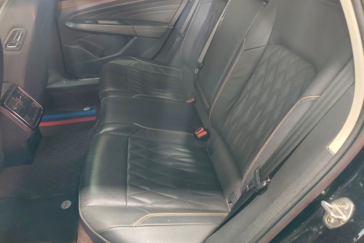 Used Volkswagen Passat 2020 Revised Version 330TSI Luxury Edition China VI Standard Left Rear Seat