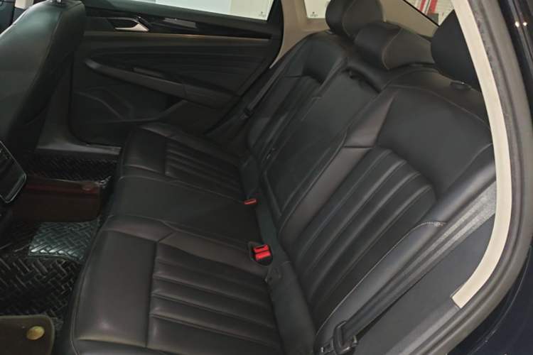 Used Volkswagen Passat 2020 280TSI Business Edition China VI Standard Left Rear Seat