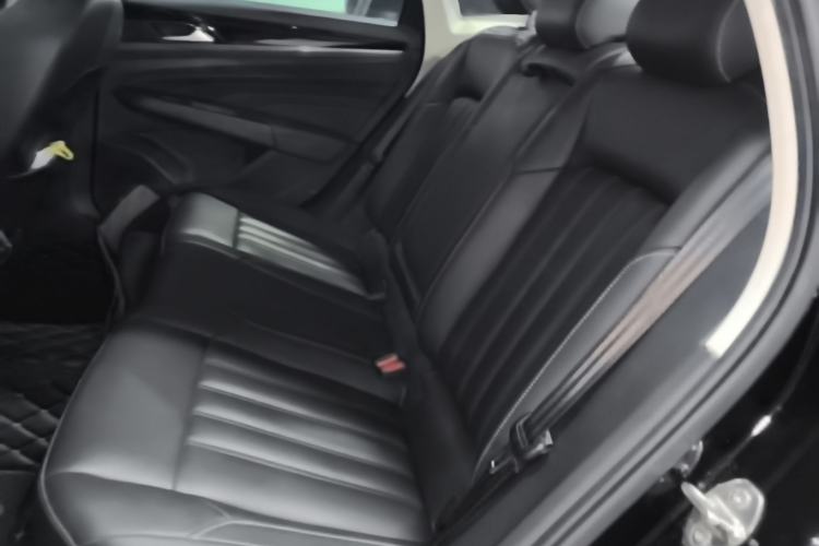 Used Volkswagen Passat 2020 Revised Version 280TSI Business Edition China VI Standard Left Rear Seat