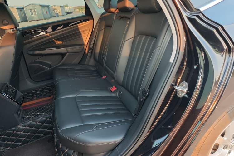 Used Volkswagen Passat 2020 Revised Version 280TSI Business Edition China VI Standard Left Rear Seat