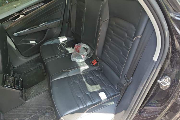 Used Volkswagen Passat 2020 330TSI Elite Edition China VI Left Rear Seat