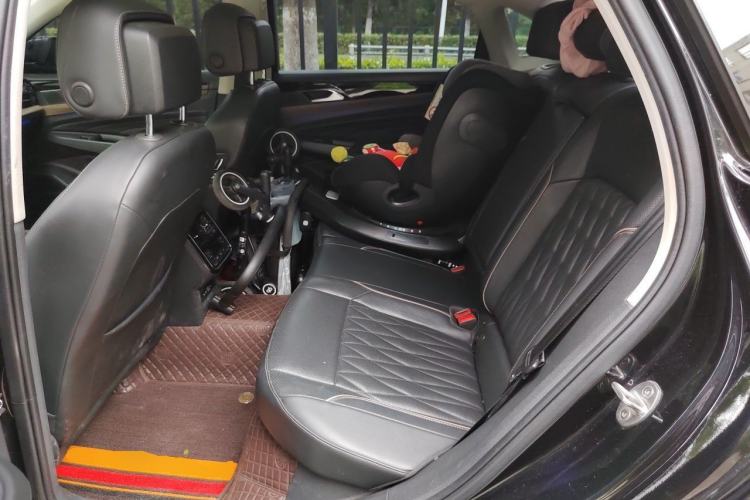 Used Volkswagen Passat 2020 Revised Version 330TSI Luxury Edition China VI Standard Left Rear Seat