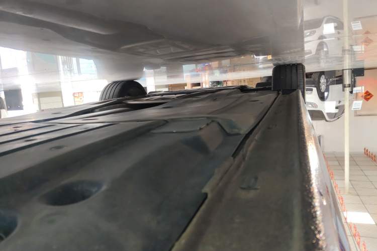 Used Volkswagen Passat 2020 Revised Version 330TSI Luxury Edition China VI Standard Left Side Sill