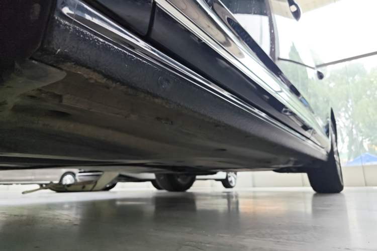 Used Volkswagen Passat 2020 280TSI Elite Edition China VI Standard Left Side Sill
