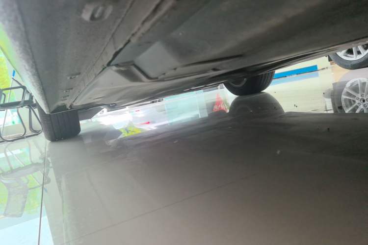 Used Volkswagen Passat 2020 330TSI Elite Edition China VI Left Side Sill