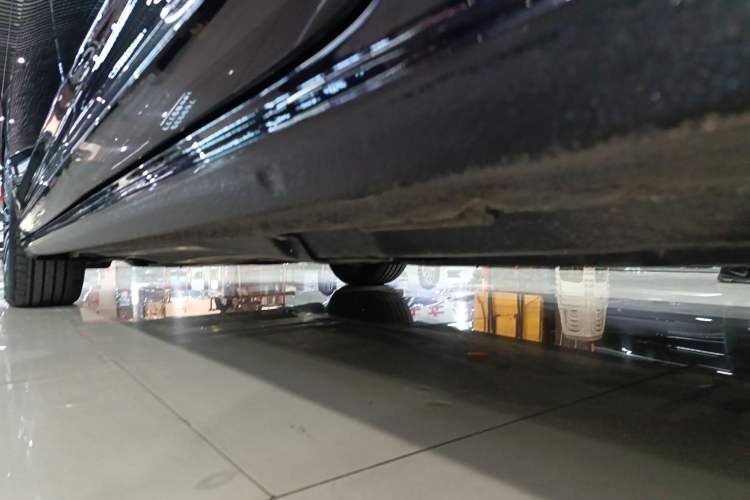 Used Volkswagen Passat 2020 Revised Version 330TSI Luxury Edition China VI Standard Left Side Sill