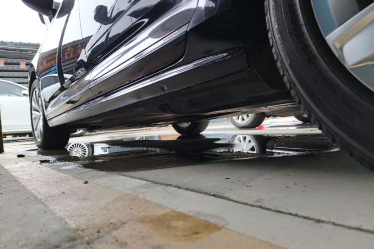 Used Volkswagen Passat 2020 330TSI Elite Edition China VI Left Side Sill
