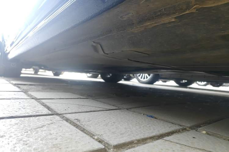 Used Volkswagen Passat 2020 Revised Version 280TSI Business Edition China VI Standard Left Side Sill