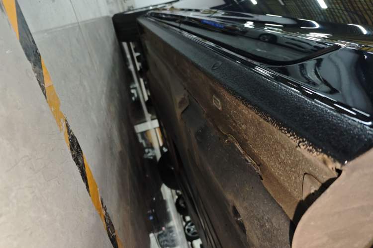 Used Volkswagen Passat 2020 330TSI Elite Edition China VI Left Side Sill