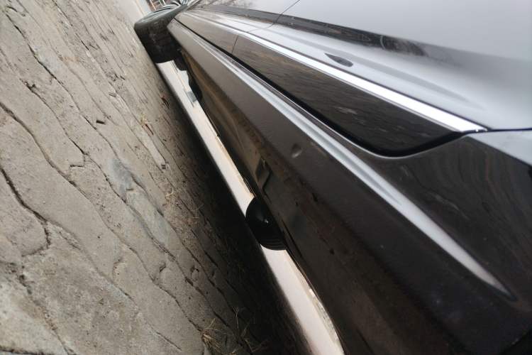 Used Volkswagen Passat 2020 Revised Version 330TSI Luxury Edition China VI Standard Left Side Sill