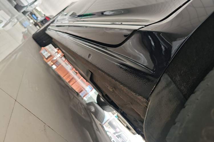 Used Volkswagen Passat 2020 330TSI Elite Edition China VI Left Side Sill