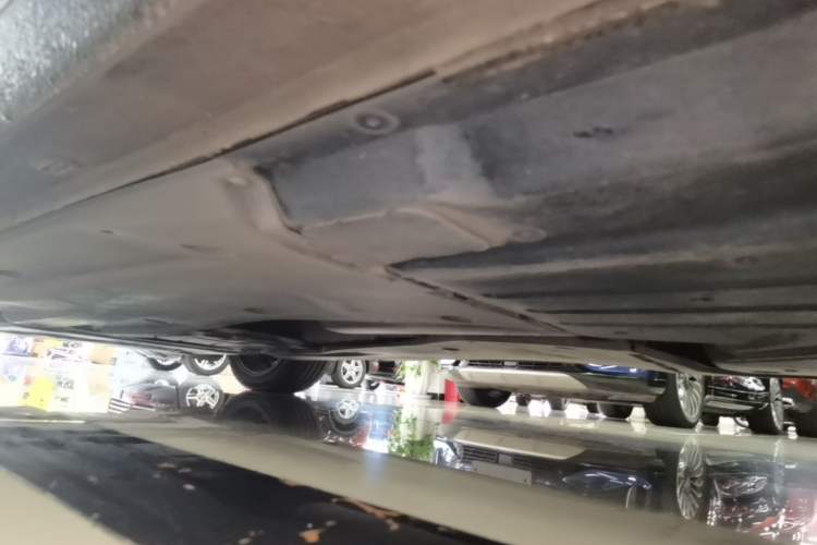Used Volkswagen Passat 2020 330TSI Prestige Edition China VI Standard Left Side Sill