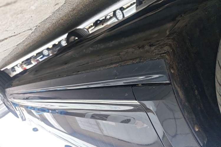 Used Volkswagen Passat 2020 330TSI Luxury Edition China VI Left Side Sill